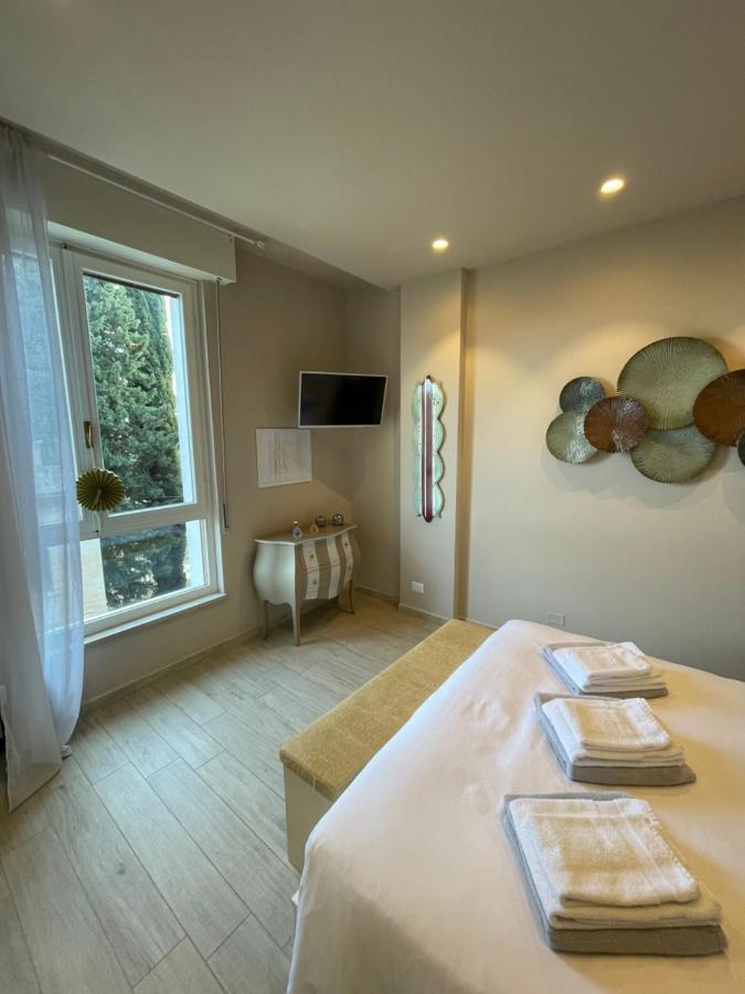 Caprice 2.0 Lägenhet Peschiera del Garda Exteriör bild