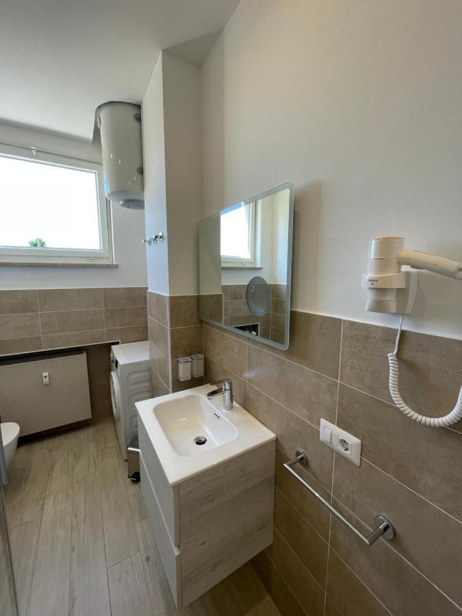 Caprice 2.0 Lägenhet Peschiera del Garda Exteriör bild